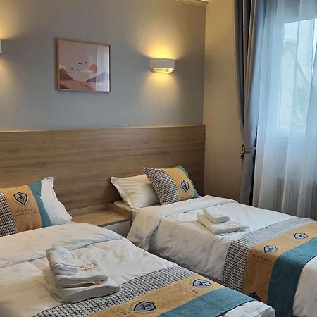 Chambre Pour 2 Personnes Avec Lit Separe Dans La Banlieue Parisienne Bondy Extérieur photo