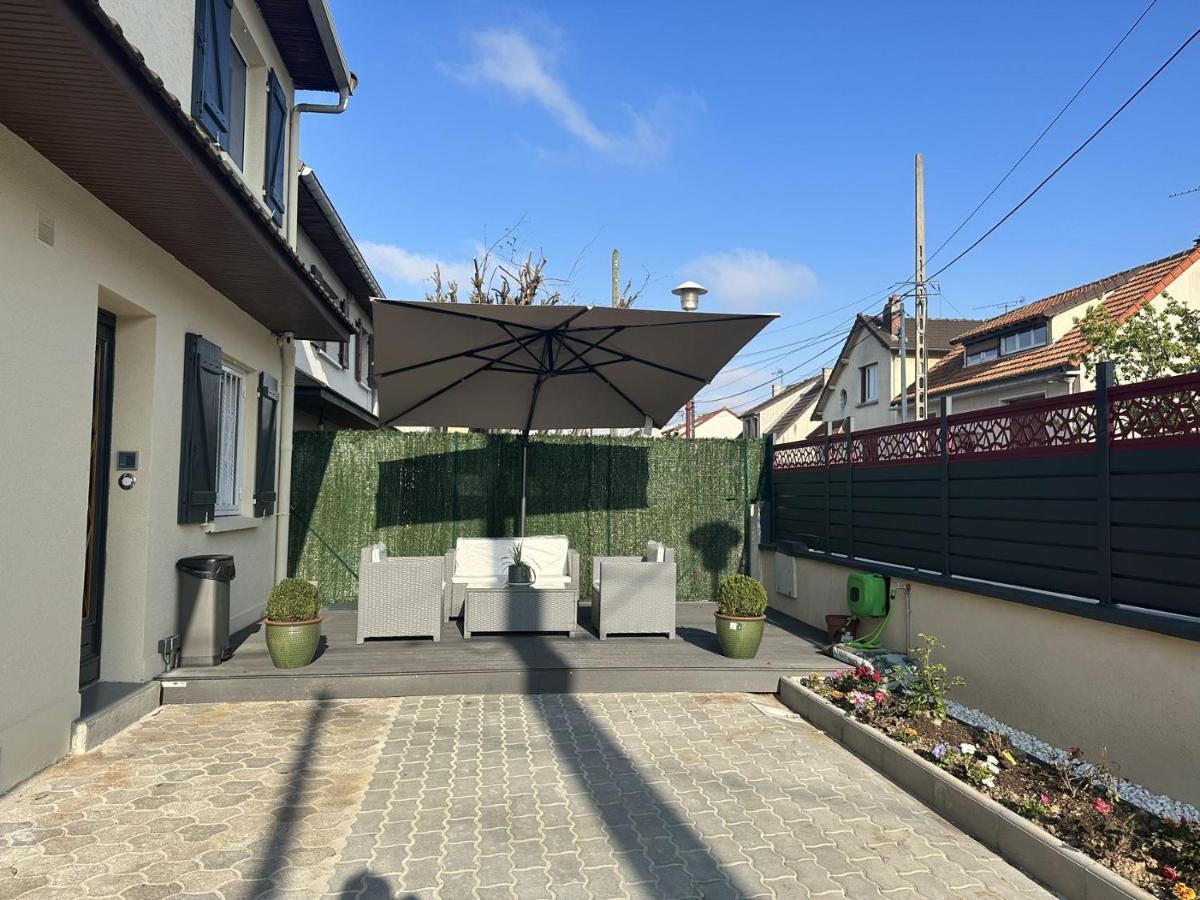 Chambre Pour 2 Personnes Avec Lit Separe Dans La Banlieue Parisienne Bondy Extérieur photo